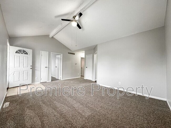 Foto del edificio - 4311 N Spruce Ave