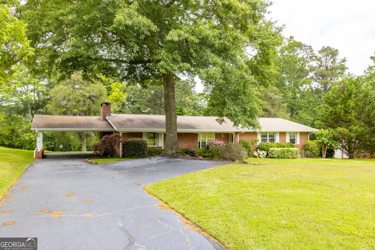 Foto principal - 1012 S Green St
