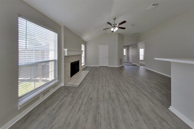 Building Photo - 18311 Autumn Trails Ln
