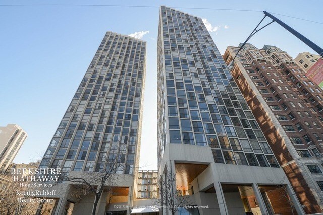 Primary Photo - 345 W Fullerton Pkwy