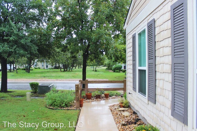 Building Photo - 2 br, 2 bath House - 143 Essex Ln.