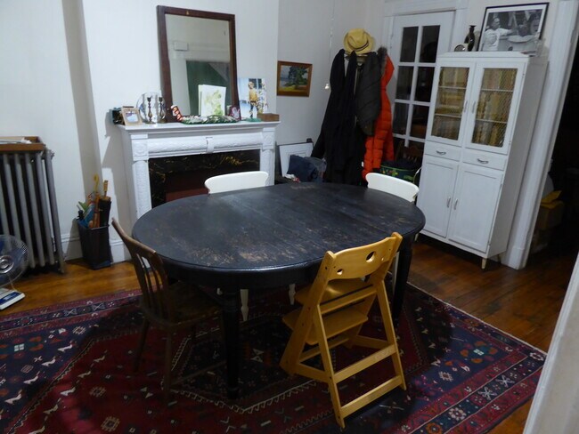 dining room - 415A 16th St
