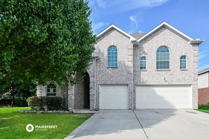 Primary Photo - 3100 Silver Creek Dr