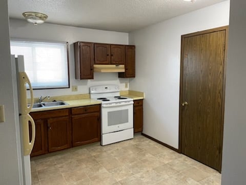 Kitchen - 220 S Chestnut St