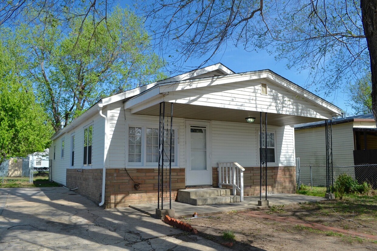 Foto principal - Remodeled 3 bedroom near 21st and Amidon