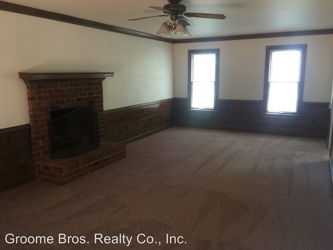 Building Photo - 9028 Craney Island Rd