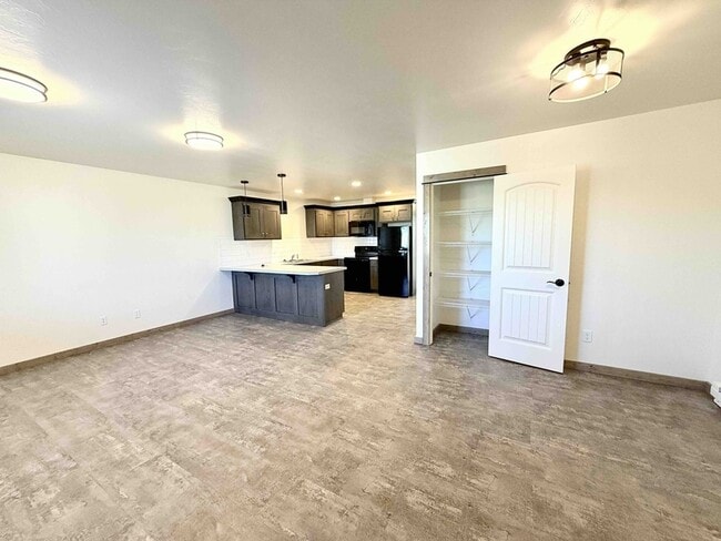 Building Photo - 1040 Enterprise Dr