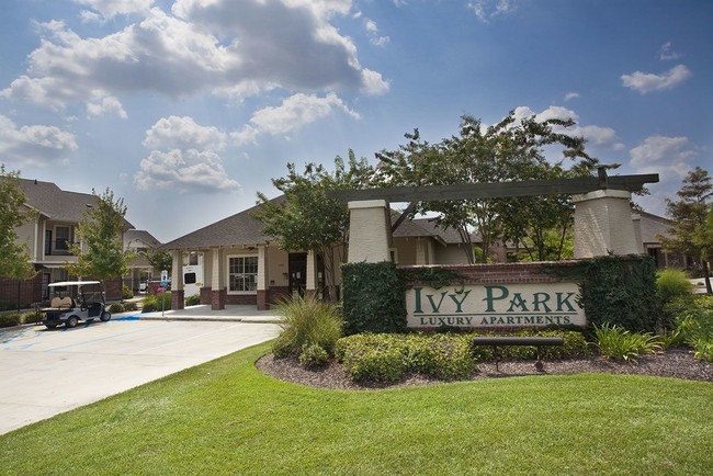 Ivy Park - Entrada - Ivy Park Apartments