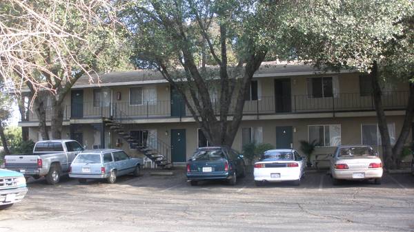 Primary Photo - Sheridan Manor