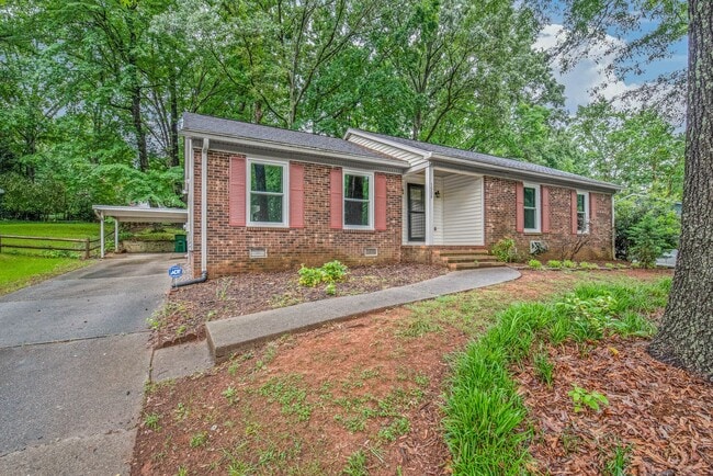 Move-in Ready 3 Bedroom Ranch!! - Move-in Ready 3 Bedroom Ranch!! House