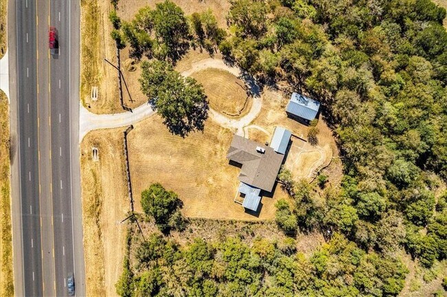 Building Photo - 1701 N Farm to Market 1626