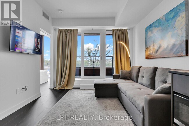 Building Photo - 28 Ann St