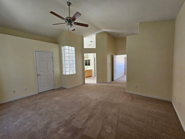Foto del edificio - Charming 3BR House in Las Vegas