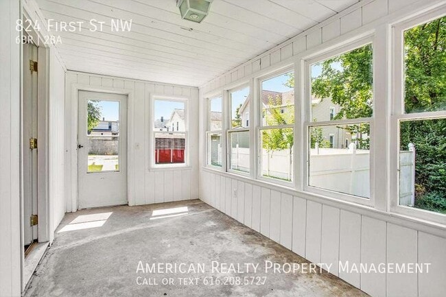 Foto del edificio - 824 First St NW-