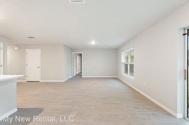 Foto del edificio - 4 br, 2 bath House - 3001 36th Street West