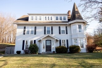 Building Photo - 3212 Franklin Ave