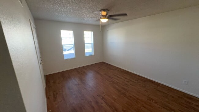 Building Photo - Great Mesa Home!