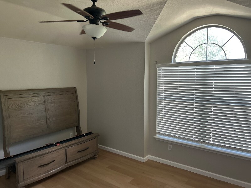 Foto principal - 1225 Darless Dr