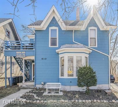 Primary Photo - 1 br, 1 bath 4plex - 610 Lawrence St Unit 3