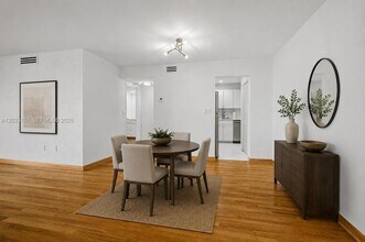 Building Photo - 1205 Mariposa Ave