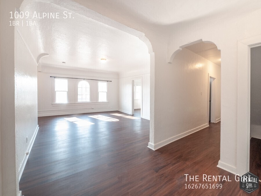 Foto principal - 1009 Alpine St