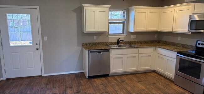 Foto del edificio - 173 Western Heights Cir