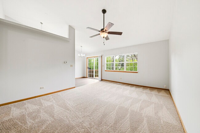 Foto del edificio - 615 Buckskin Ln
