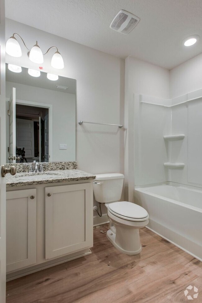 Building Photo - 67 Sandhill Pines Dr
