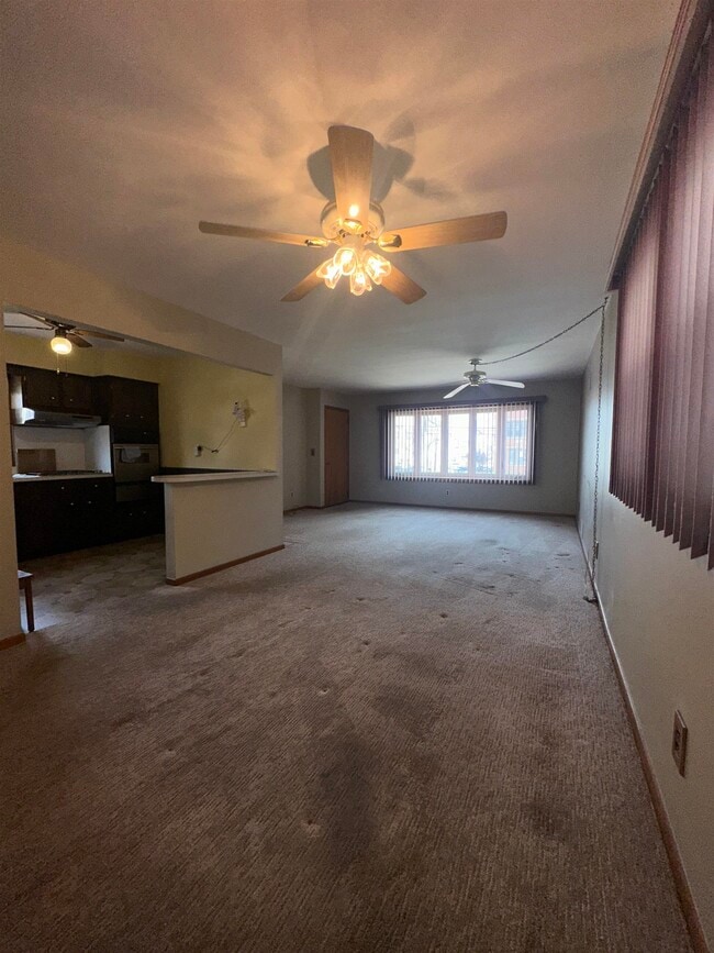 Building Photo - 929 Avenue C