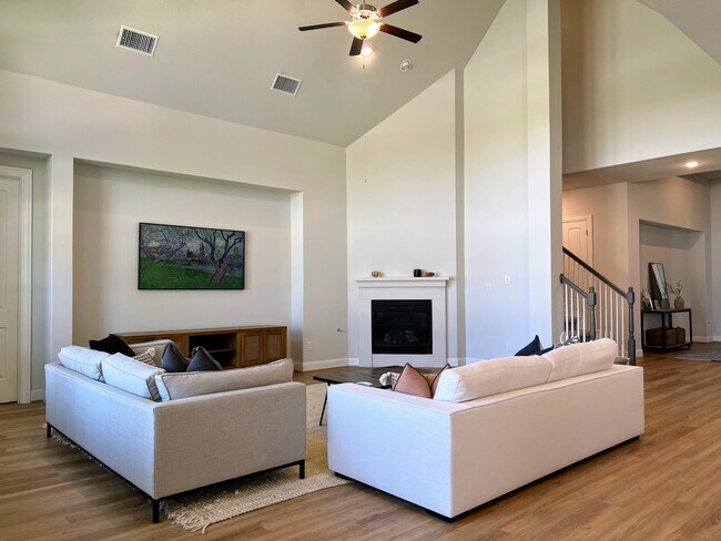 Building Photo - 509 Lambert Cv