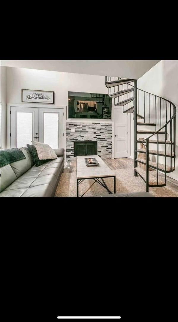 Foto del edificio - 11540 N May Ave