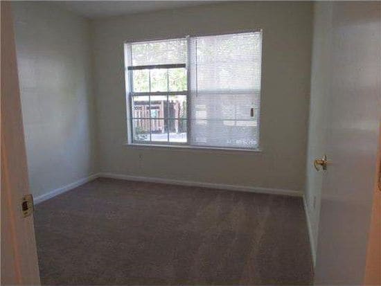 Building Photo - 703 Stony Brook Way