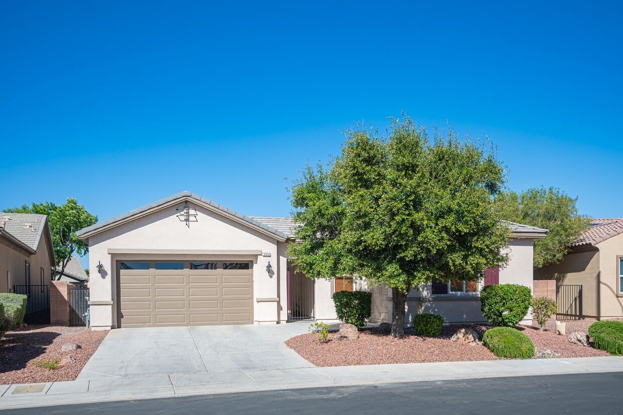 Primary Photo - Aliante / Gated Community / Private Pool a...