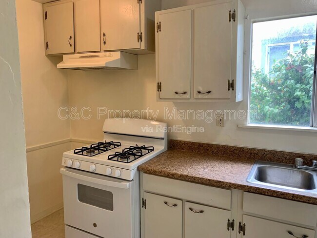 Foto del edificio - 1170-1172 Second Street
