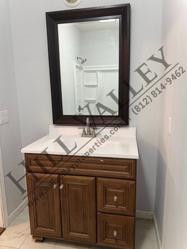 Building Photo - 1333 S 10th St