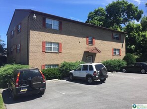 Building Photo - 30 E Wyoming St