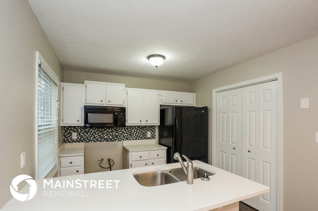 Building Photo - 285 Adelene Way