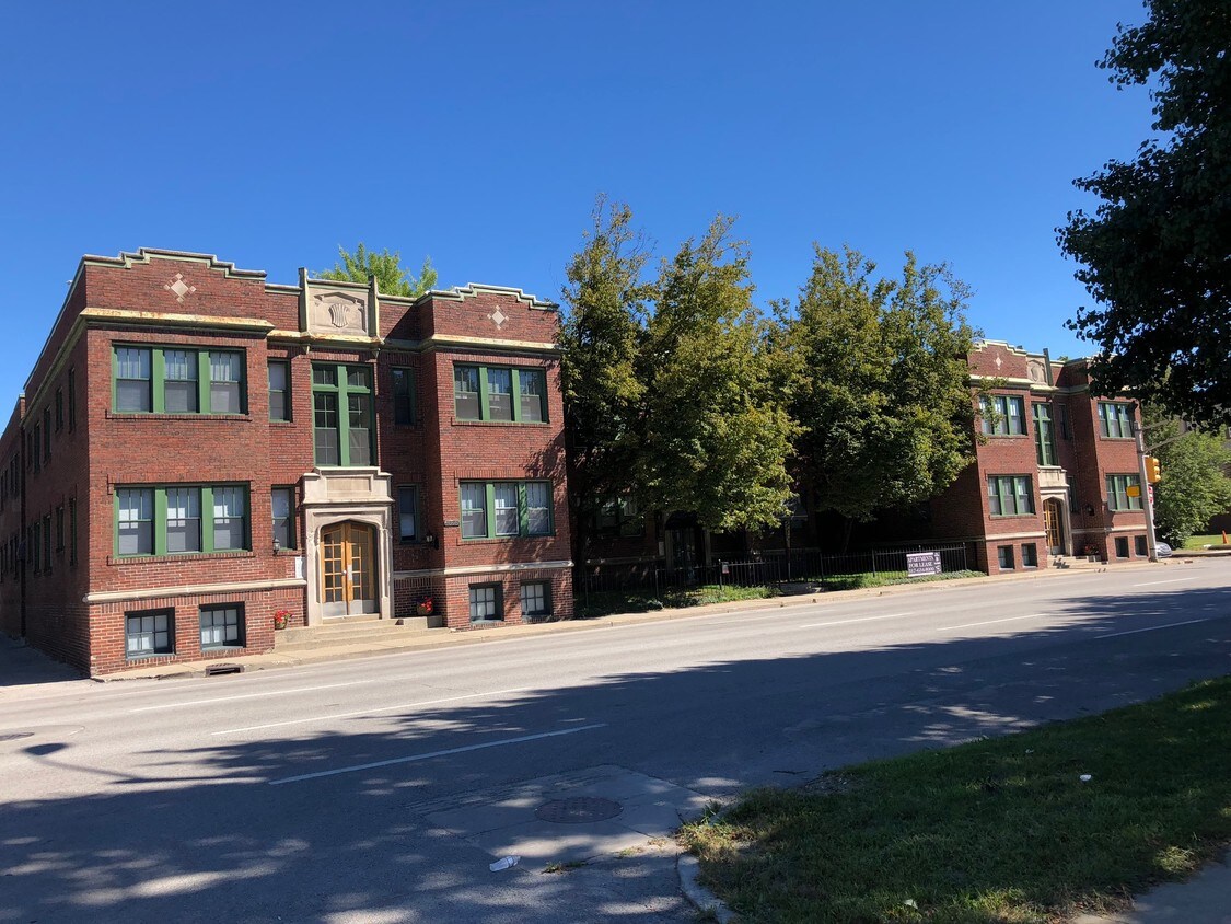 Delaware Court Apartments Apartments 1001 N Delaware St Indianapolis