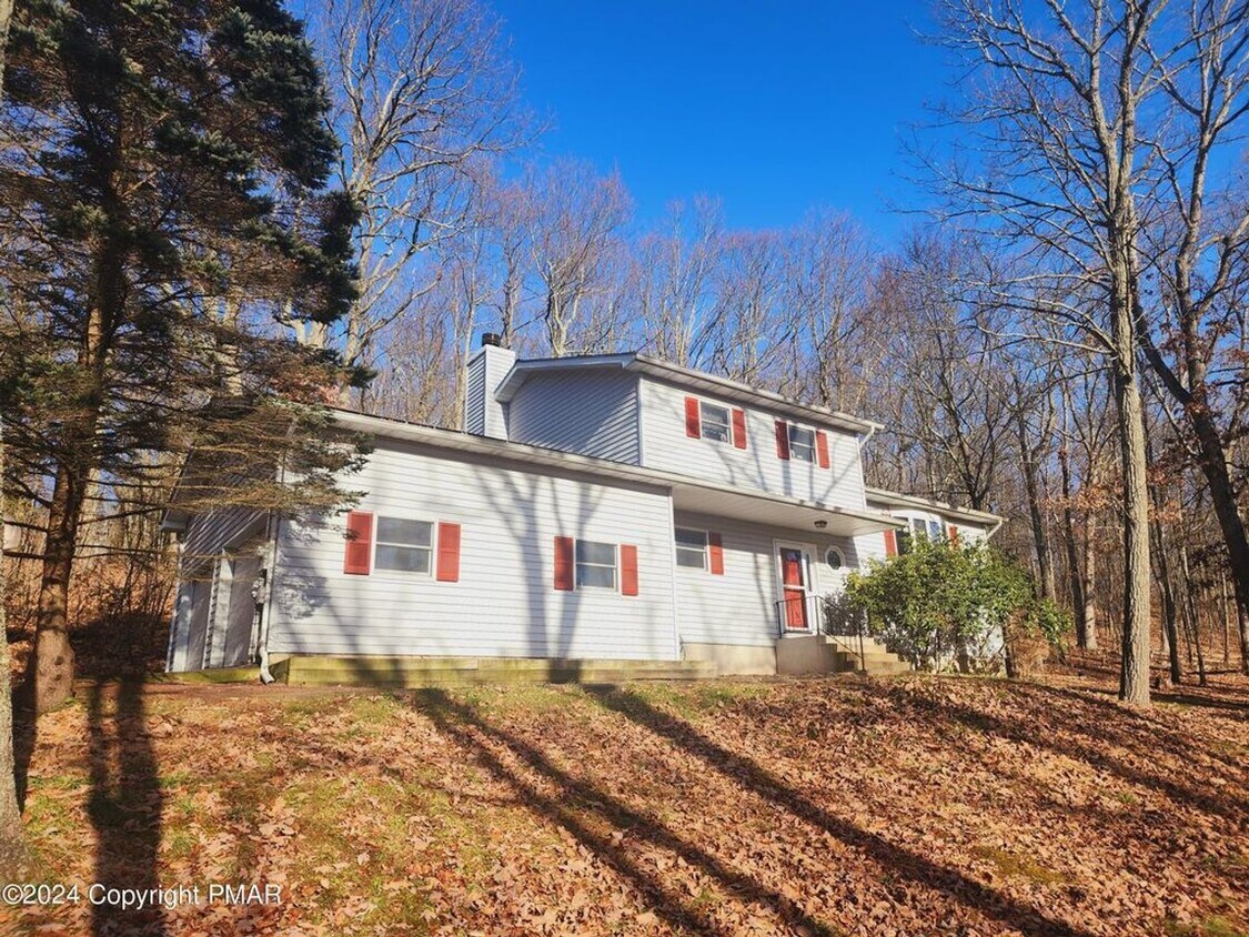 Primary Photo - Amazing 4 bedroom home in Jackson Township!