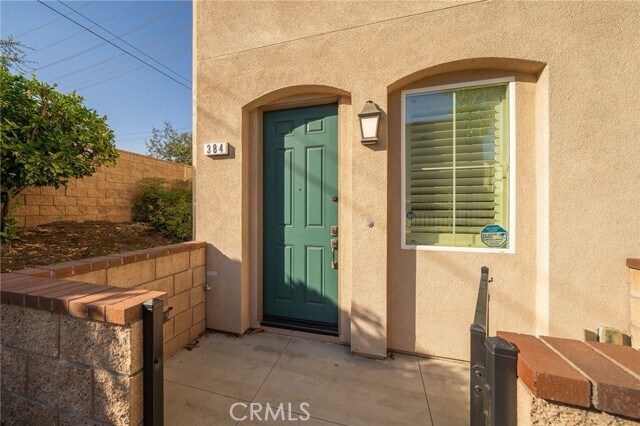 Foto del edificio - 384 Ruby Red Ln