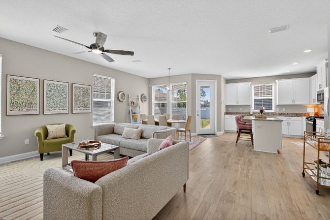 Foto del edificio - 244 Daydream Ave