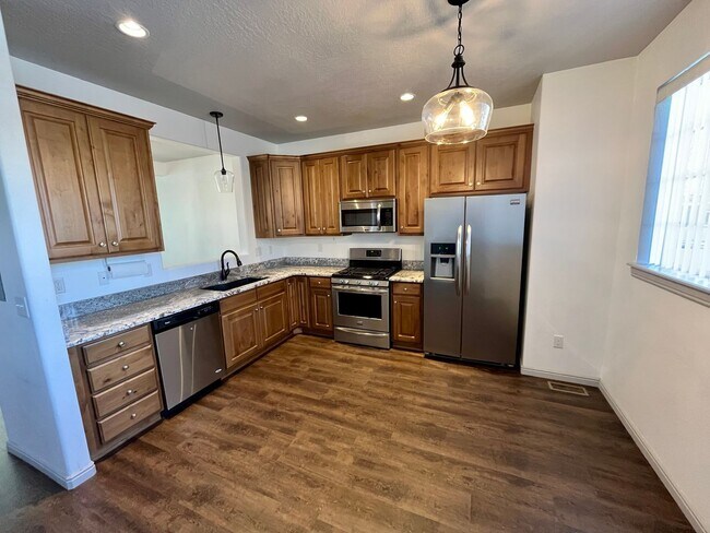 Foto del edificio - Lovely townhome for rent in Provo