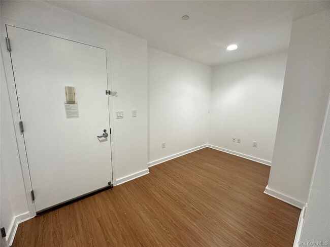 Building Photo - 40-26 College Point Blvd