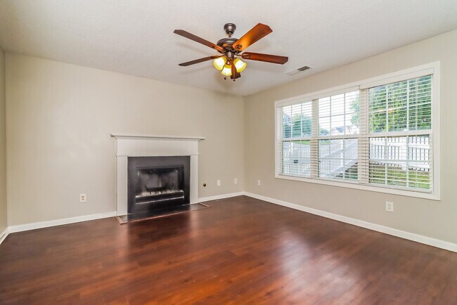 Foto del edificio - 391 Greystone Pkwy
