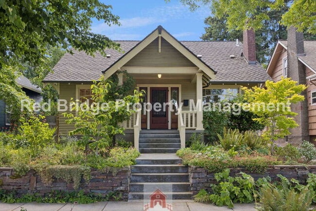 Building Photo - 4413 NE 26th Ave