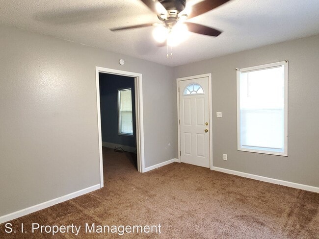 Building Photo - 2 br, 1 bath House - 206 George St.