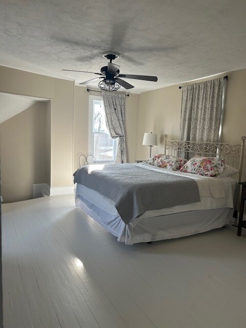 Foto del edificio - 16001 Dark Hollow Rd