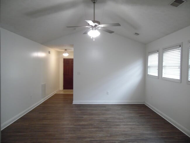 Building Photo - 1064 Brick House Ln
