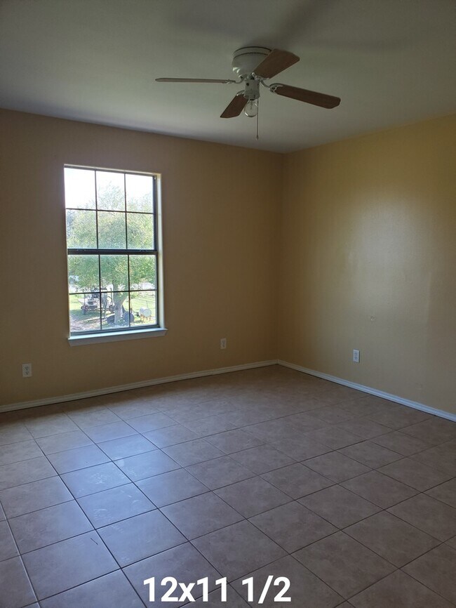 Foto del edificio - 513 W Matz Ave