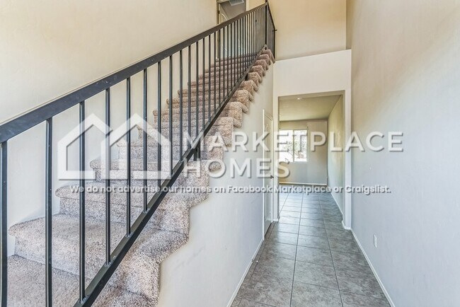 Building Photo - 216 E Scepter Ln